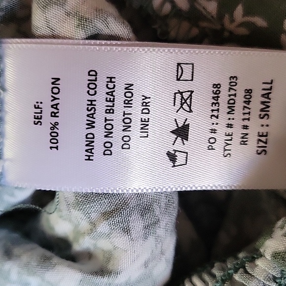 Chocolate Brand Green Floral Romper 100%Rayon Size S - Picture 7 of 7